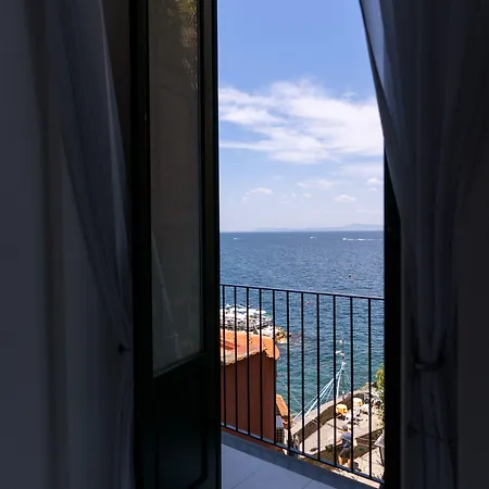 Ξενοδοχείο με διαμερίσματα Relais Del Mare 4*